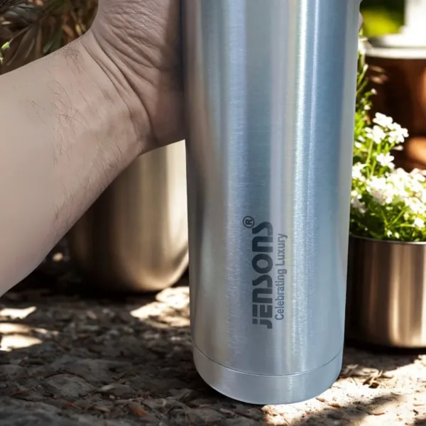 Jensons Thermo keeps drinks hot or cold for 24 hrs.